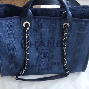 Chanel large navy blue stripe Deauville shopper